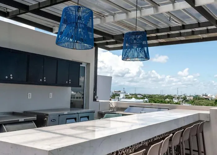 Appartement Modern With Pool Gym And Rooftop Views