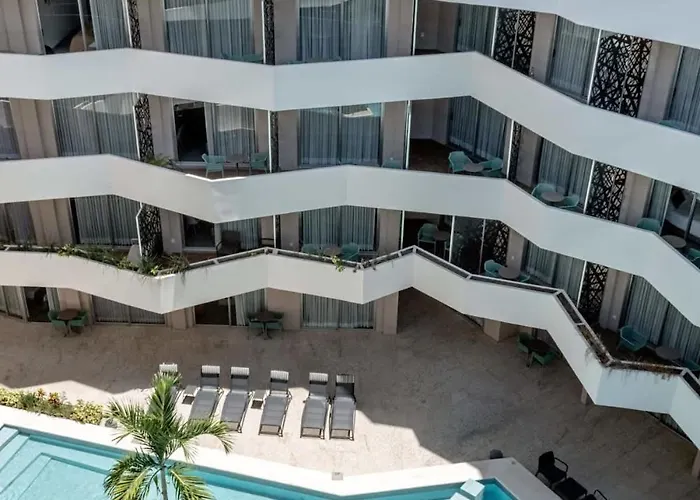 Modern With Pool Gym And Rooftop Views Playa del Carmen