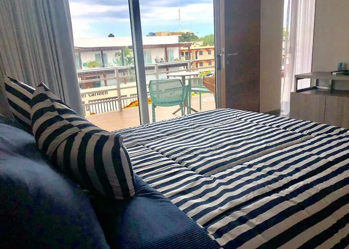 Modern With Pool Gym And Rooftop Views Appartement *