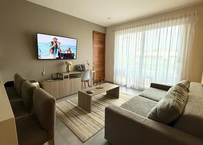 Appartement Modern With Pool Gym And Rooftop Views